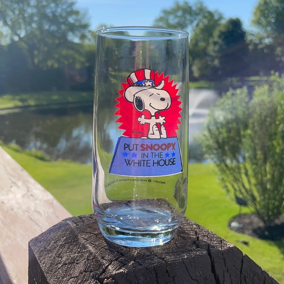 Peanuts Other - Snoopy “Put Snoopy in the White House” Peanuts Glass